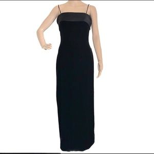 NEW Black Velvet Long Dress Sz 6 NWT 💜💜